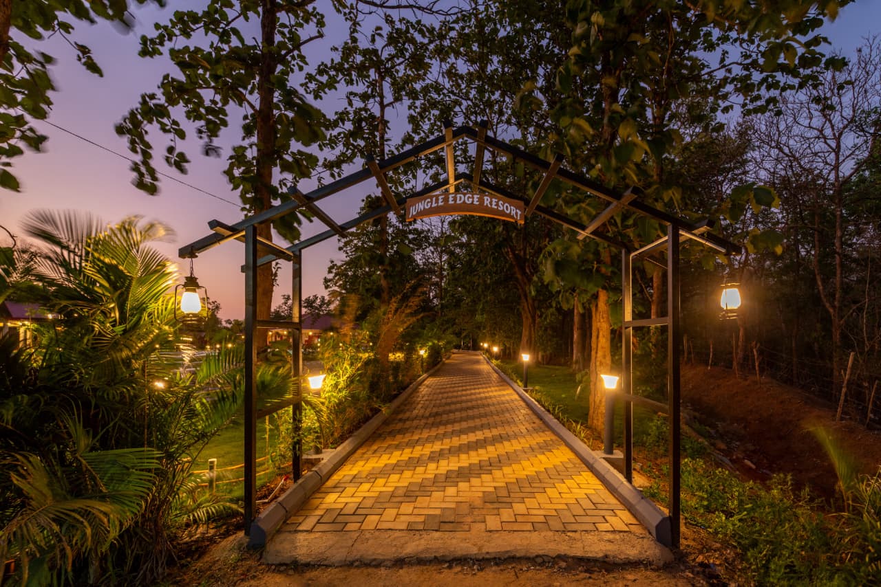 Jungle Edge Resort Dandeli