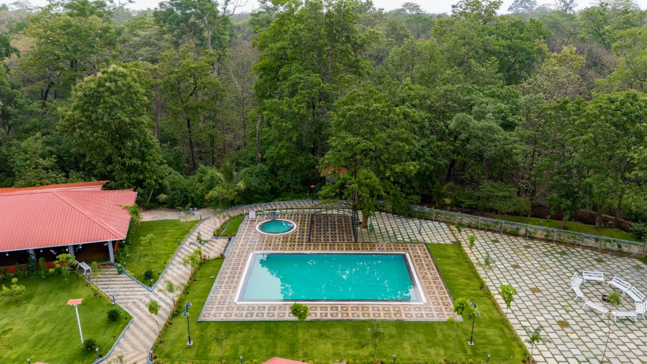 Jungle Edge Resort Dandeli