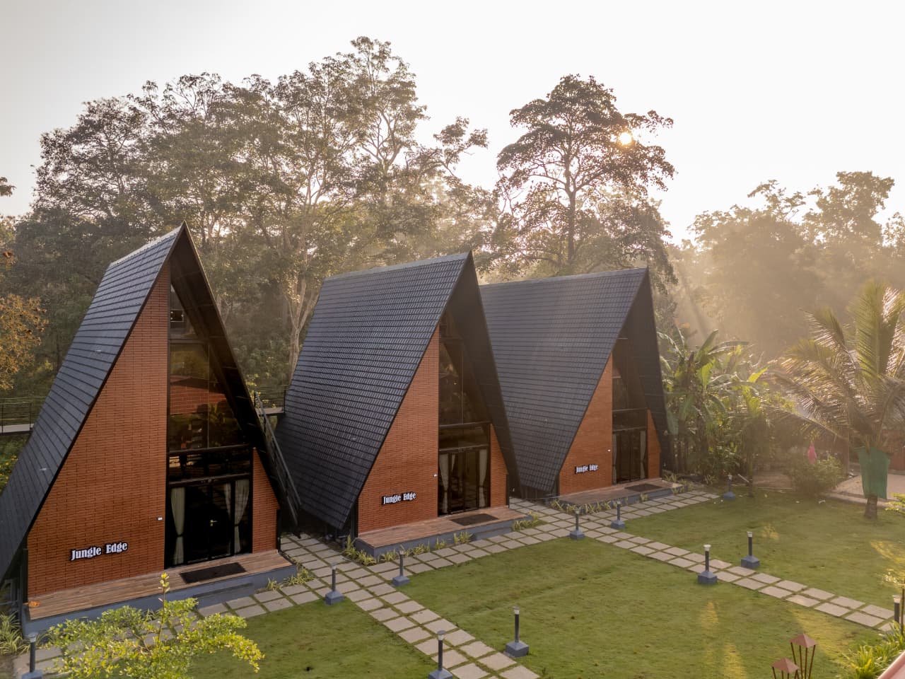 Jungle Edge Resort Dandeli