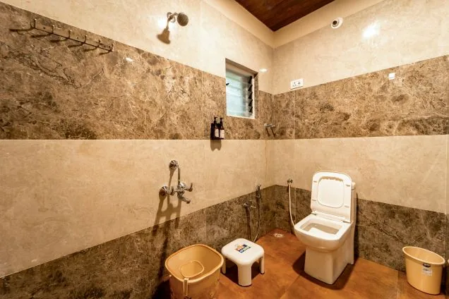 Cottage bathroom at White Elephant Cottage Dandeli