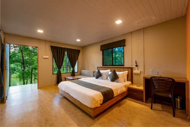 Cottage stay with forest view at White Elephant Cottage Dandeli